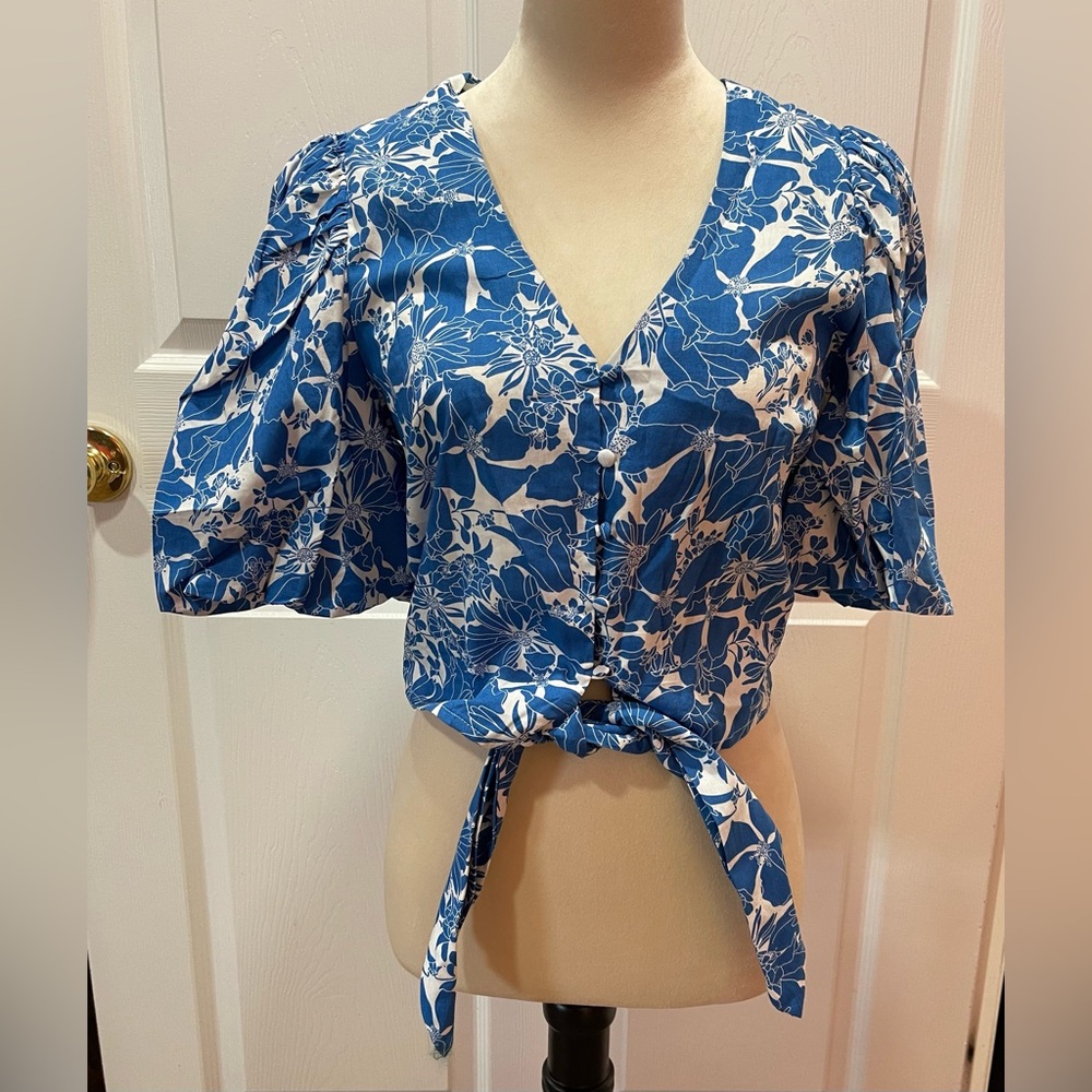 NEW Blue Floral Women